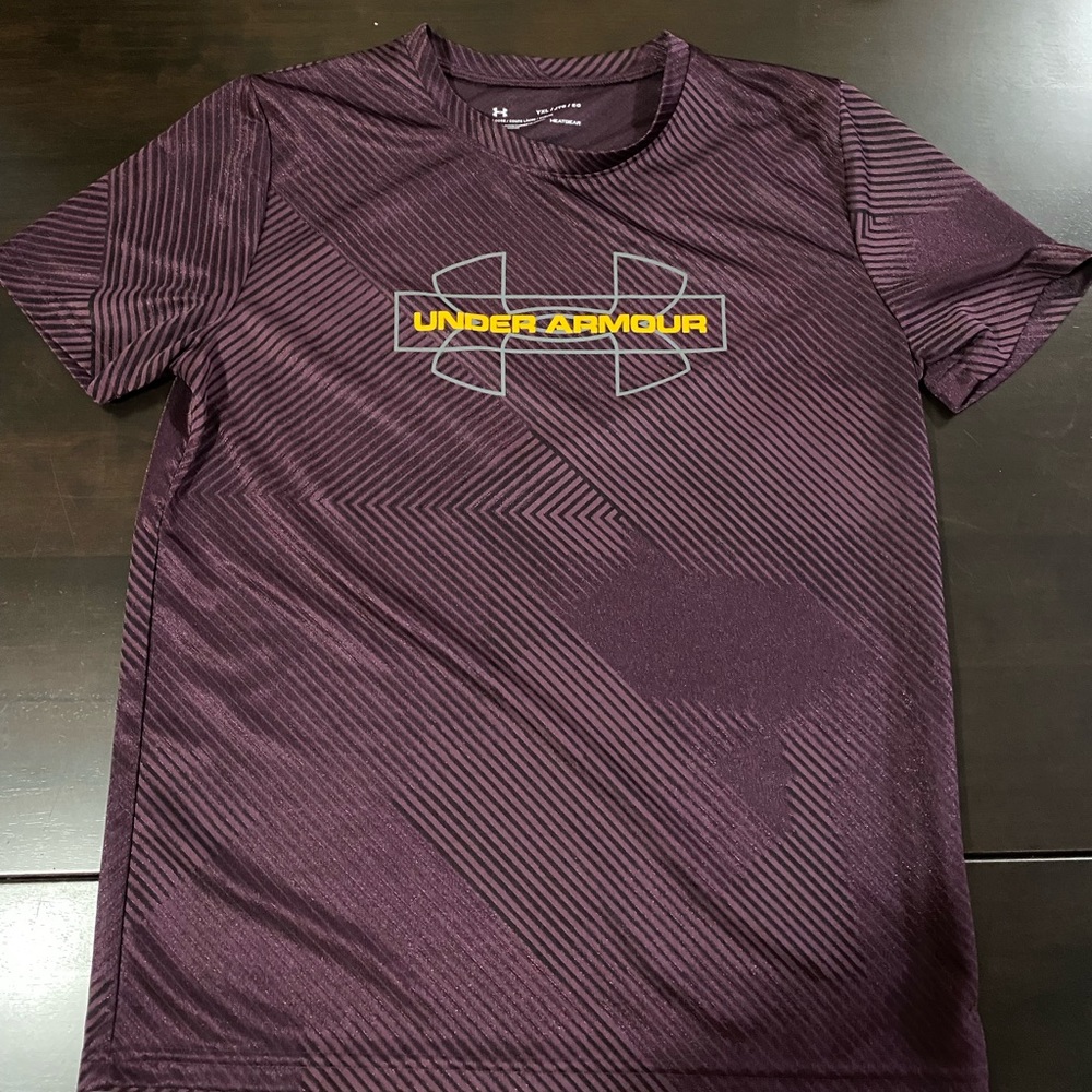 Under Armour T-Shirt Bundle (5 Shirts Included See Listing)